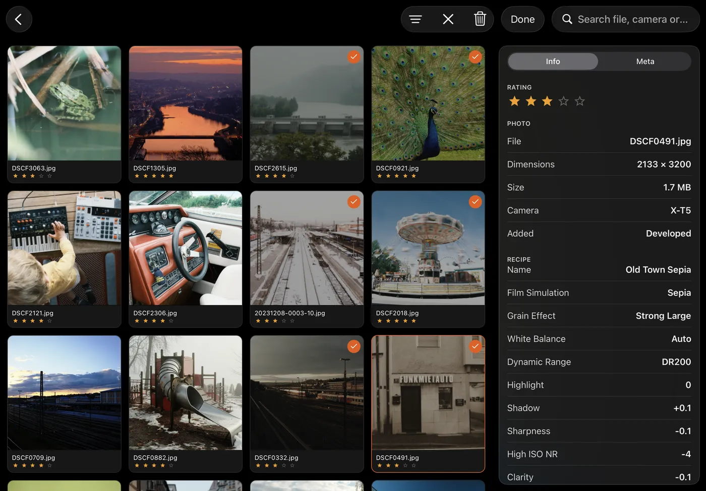 Photo library with selected photos, ratings and the recipe behind a shot in X Sim Lab